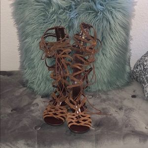 Steve Madden Style:Hercules Size:5 ChestnutLeather